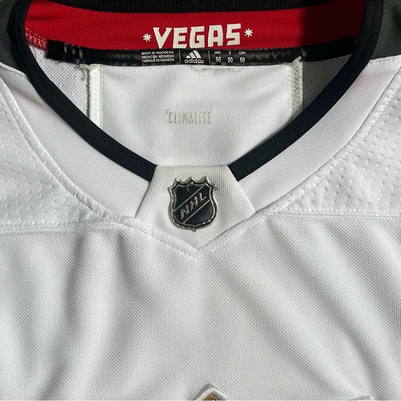 VEGAS GOLDEN KNIGHTS / NHL ADIDAS WHITE WILLIAM KARLSSON JERSEY SIZE M - Picture 6 of 13